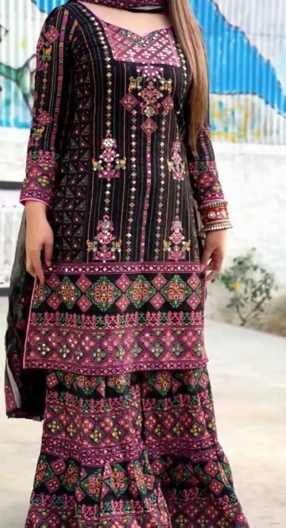 Stylish,Sarara,Three,Piece