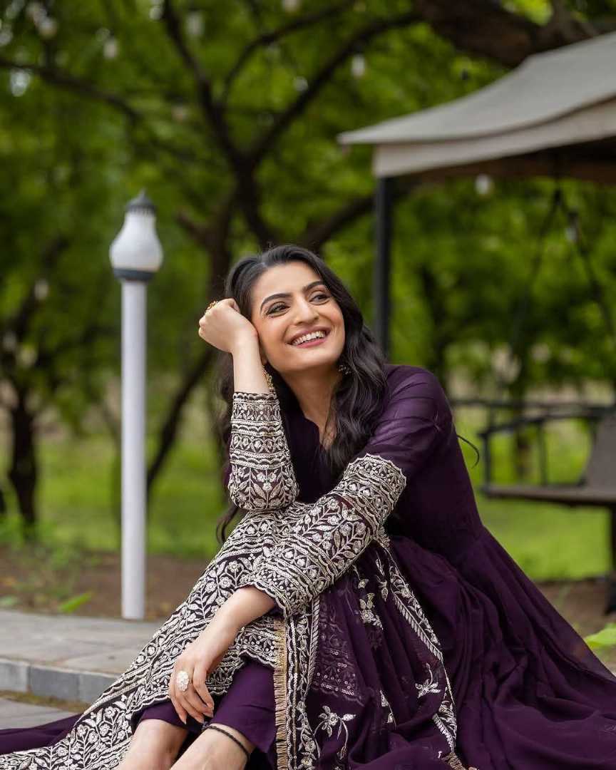 Premium,Pakistani,Designer,Readymade,Gown