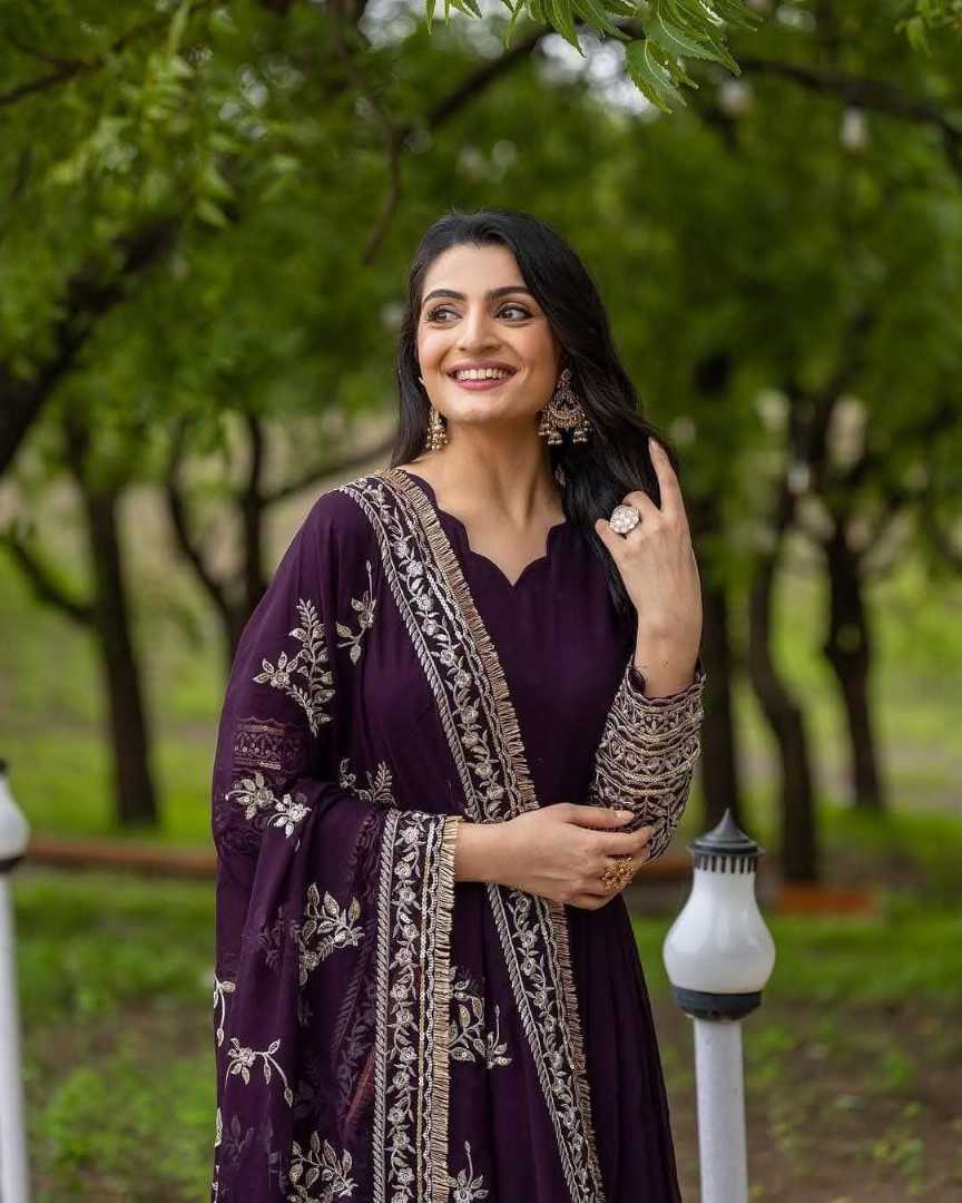 Premium,Pakistani,Designer,Readymade,Gown